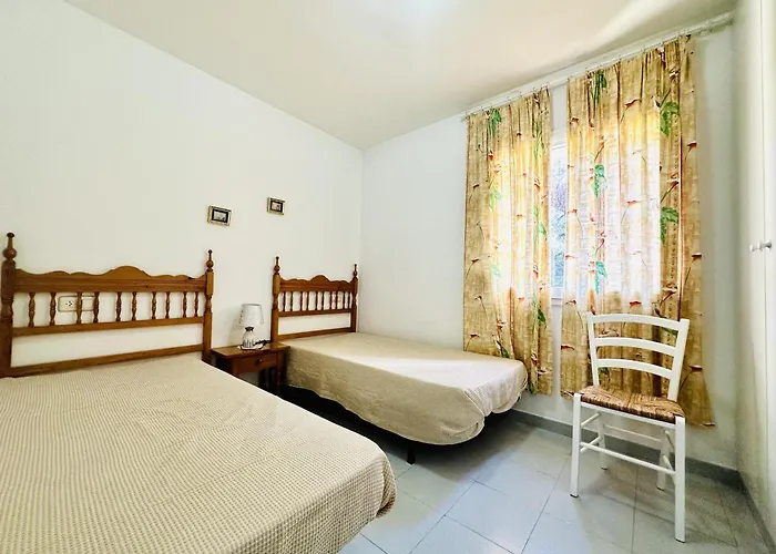 Appartamento Con Wi-fi Y Parking, Ideal 4 Pers. En - Es-258-19 Roses